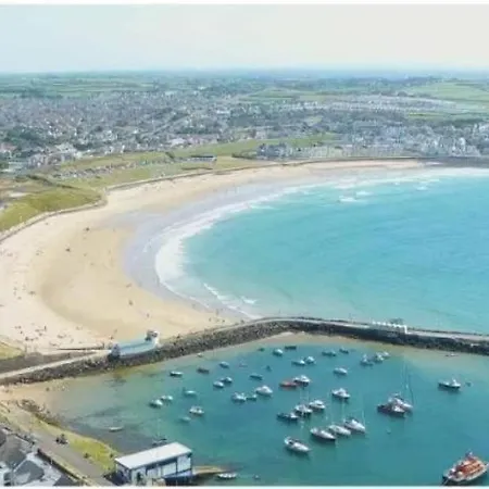 1 Princess Red - Portrush By The Sea Exterior photo