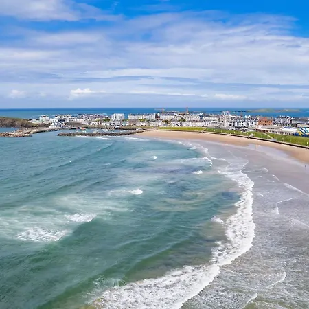 1 Princess Red - Portrush By The Sea Exterior photo